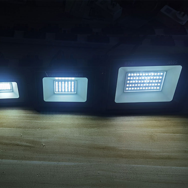 Energy Saving High Lumen IP65 LED Flood Light
