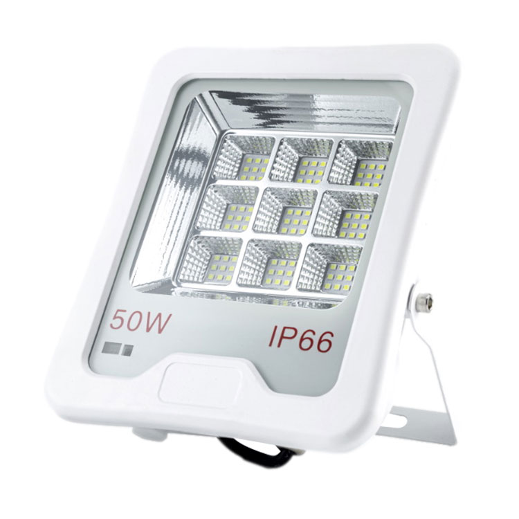 100W Energy Saving Aluminium solar IP65 Camping LED Floodlight